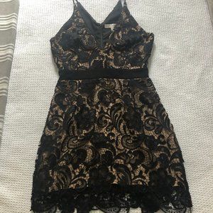 Dress The Population Ava